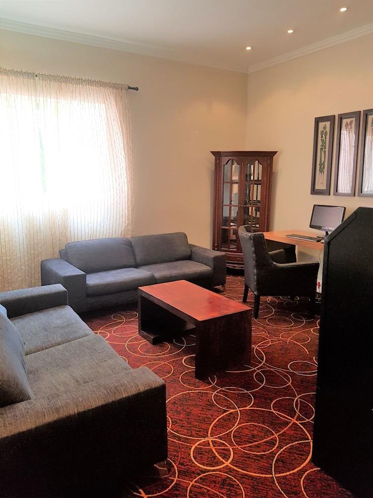 Lady Hamilton Hotel Cape Town Bagian luar foto