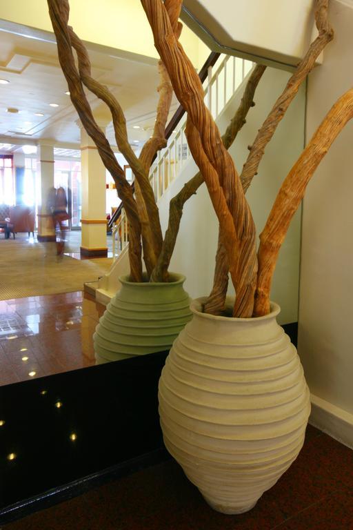 Lady Hamilton Hotel Cape Town Bagian luar foto